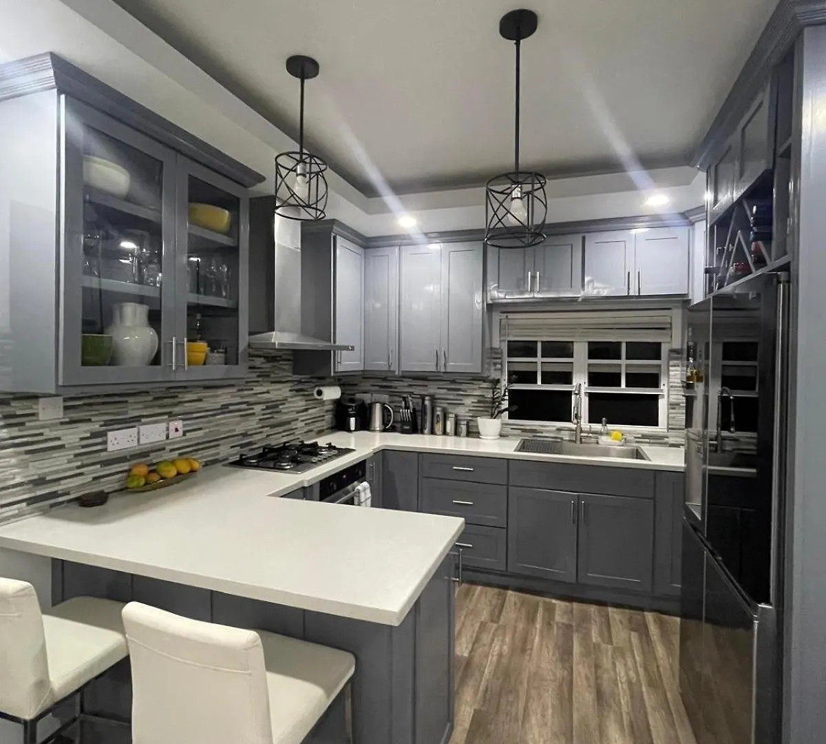 Square One Properties II Roseau Apartment