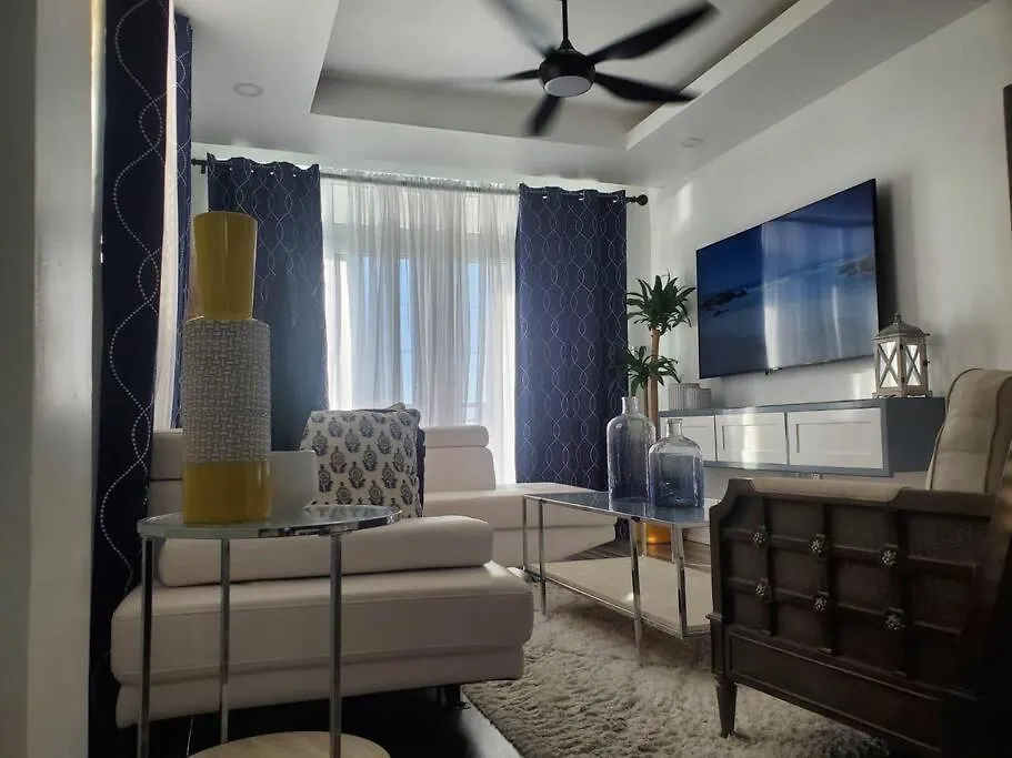 Square One Properties II Roseau Apartment